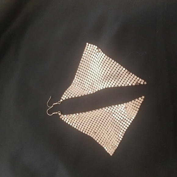 Rose gold earnings - Picture 2 of 2